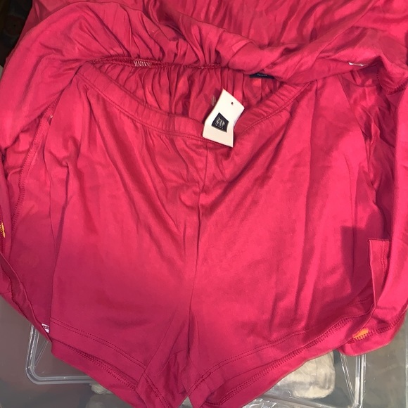 Gap Skirt - Picture 2 of 4